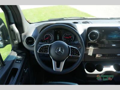2025 Remote Vans Remote Vans — photo 9 view
