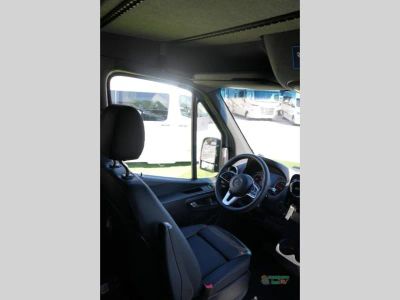 2025 Remote Vans Remote Vans — photo 13 view