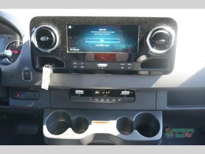 2025 Remote Vans Remote Vans — photo 11 view