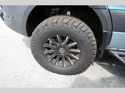 2025 Remote Vans Remote Vans — photo 8 view