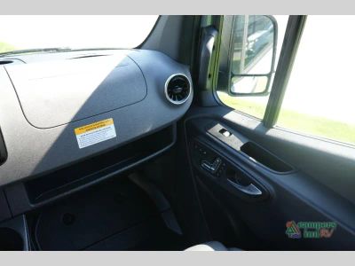 2025 Remote Vans Remote Vans — photo 12 view