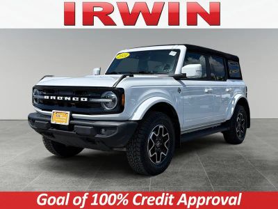 2024 Ford Bronco Outer Banks in White — front three-quarter view