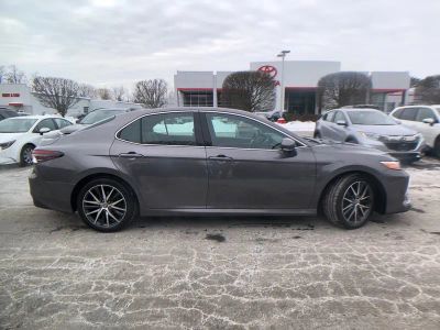 2024 Toyota Camry XLE - Photo 3