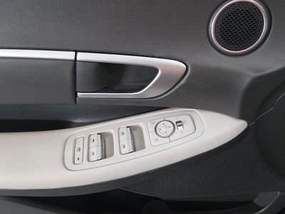 2024 Hyundai Sonata - Photo 16