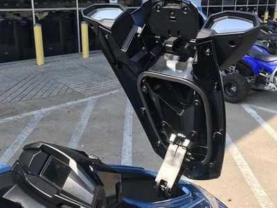 2025 Yamaha VX1900B-BA - Photo 15
