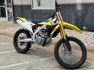 2026 Suzuki RM-Z450 - Photo 1