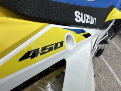 2026 Suzuki RM-Z450 - Photo 13