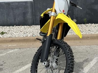 2026 Suzuki RM-Z450 - Photo 11