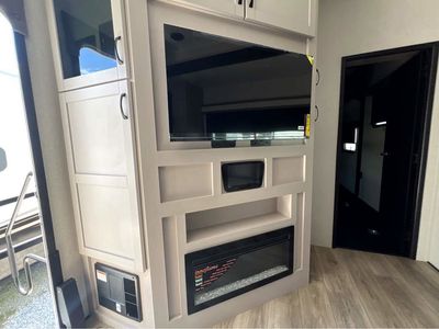 2026 Jayco Seismic - Photo 9
