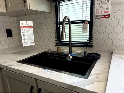 2026 Jayco Seismic - Photo 12