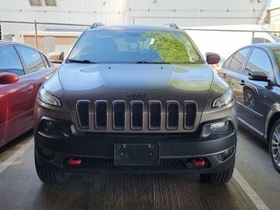 2017 Jeep Cherokee — side profile view