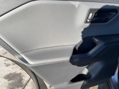 2026 Toyota RAV4 - Photo 13