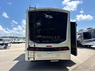 2026 Jayco Pinnacle — photo 7 view