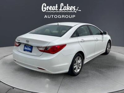 2012 Hyundai Sonata — detail view