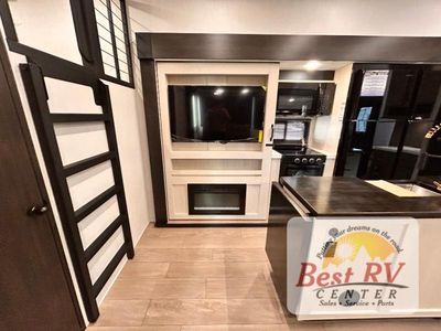 2026 Forest River RV Cherokee Arctic Wolf - Photo 33