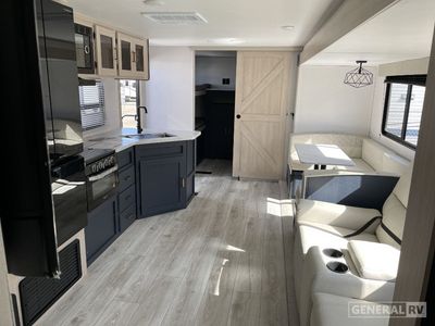 2025 Prime Time RV Avenger - Photo 5