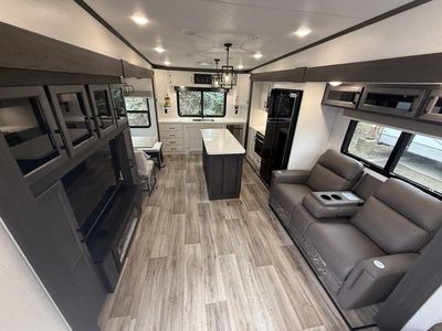 2025 Venture RV SPORTTREK - Photo 3