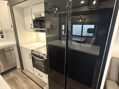 2025 Venture RV SPORTTREK - Photo 7