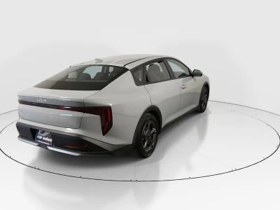 2025 Kia K4 - Photo 7