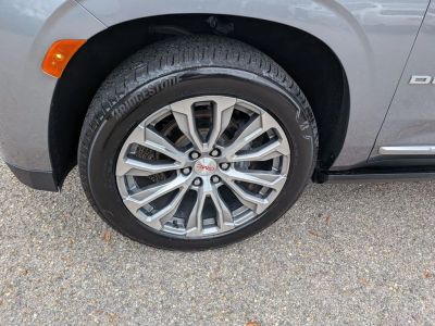 2021 GMC Yukon XL - Photo 9