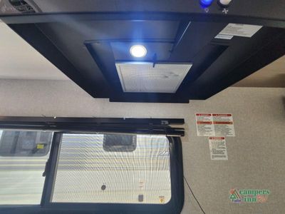 2027 Jayco Jay Flight SLX - Photo 30