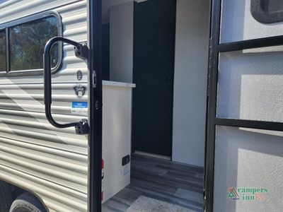 2027 Jayco Jay Flight SLX - Photo 12