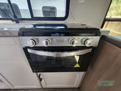 2027 Jayco Jay Flight SLX - Photo 28