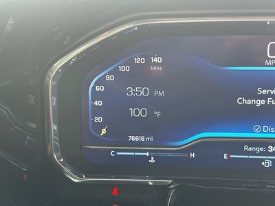 2024 Chevrolet Silverado 2500 HD — photo 17 view