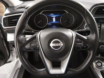 2023 Nissan Maxima — photo 12 view