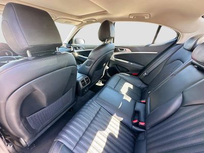 2022 Genesis G70 — photo 27 view
