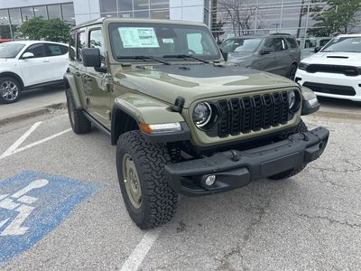 2025 Jeep Wrangler - Photo 3