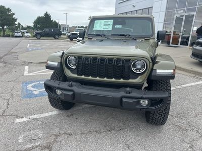 2025 Jeep Wrangler - Photo 8