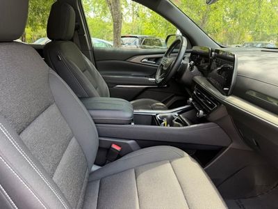 2025 Chevrolet Traverse - Photo 10
