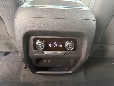 2025 Chevrolet Traverse - Photo 13