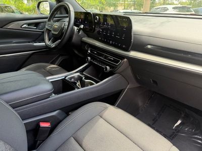 2025 Chevrolet Traverse - Photo 11