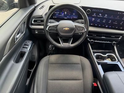 2025 Chevrolet Traverse - Photo 16