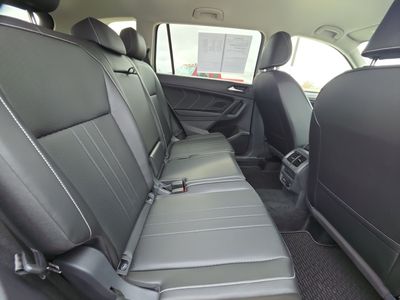 2024 Volkswagen Tiguan — photo 14 view