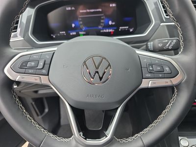 2024 Volkswagen Tiguan — photo 19 view