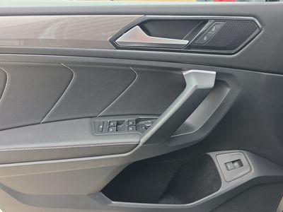 2024 Volkswagen Tiguan — photo 20 view