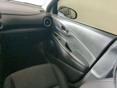 2022 Hyundai Kona — photo 18 view