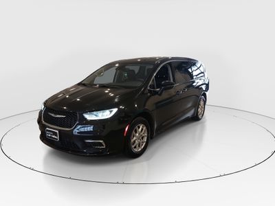 2023 Chrysler Pacifica - Photo 3