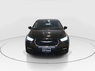 2023 Chrysler Pacifica - Photo 2