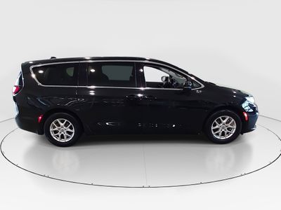 2023 Chrysler Pacifica - Photo 8