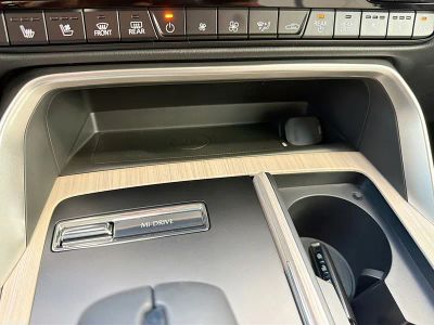 2026 Mazda CX-90 — photo 32 view