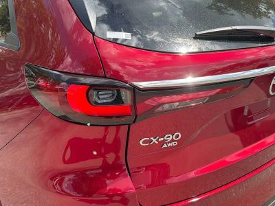 2026 Mazda CX-90 — photo 10 view