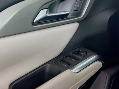 2025 Chevrolet Traverse - Photo 17