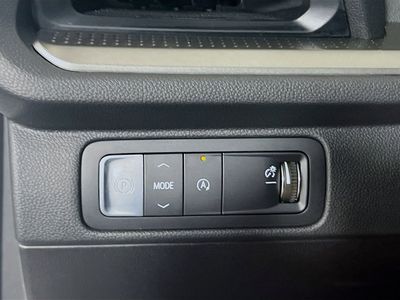 2025 Chevrolet Traverse - Photo 10
