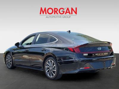 2022 Hyundai Sonata — interior view