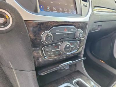 2019 Chrysler 300 — photo 20 view