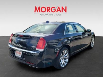 2019 Chrysler 300 — side profile view